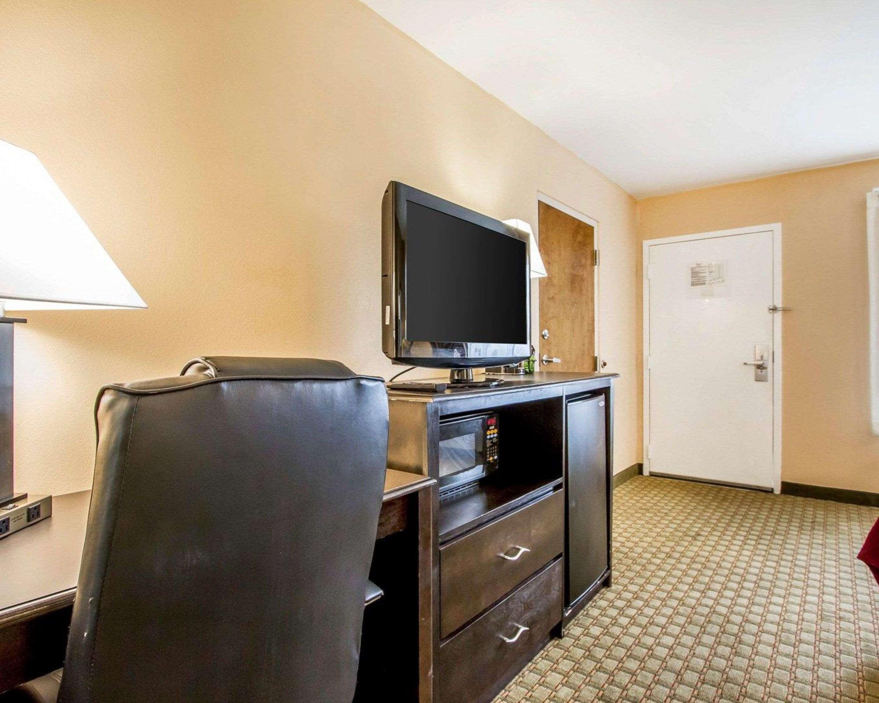 Quality Inn Foley Esterno foto