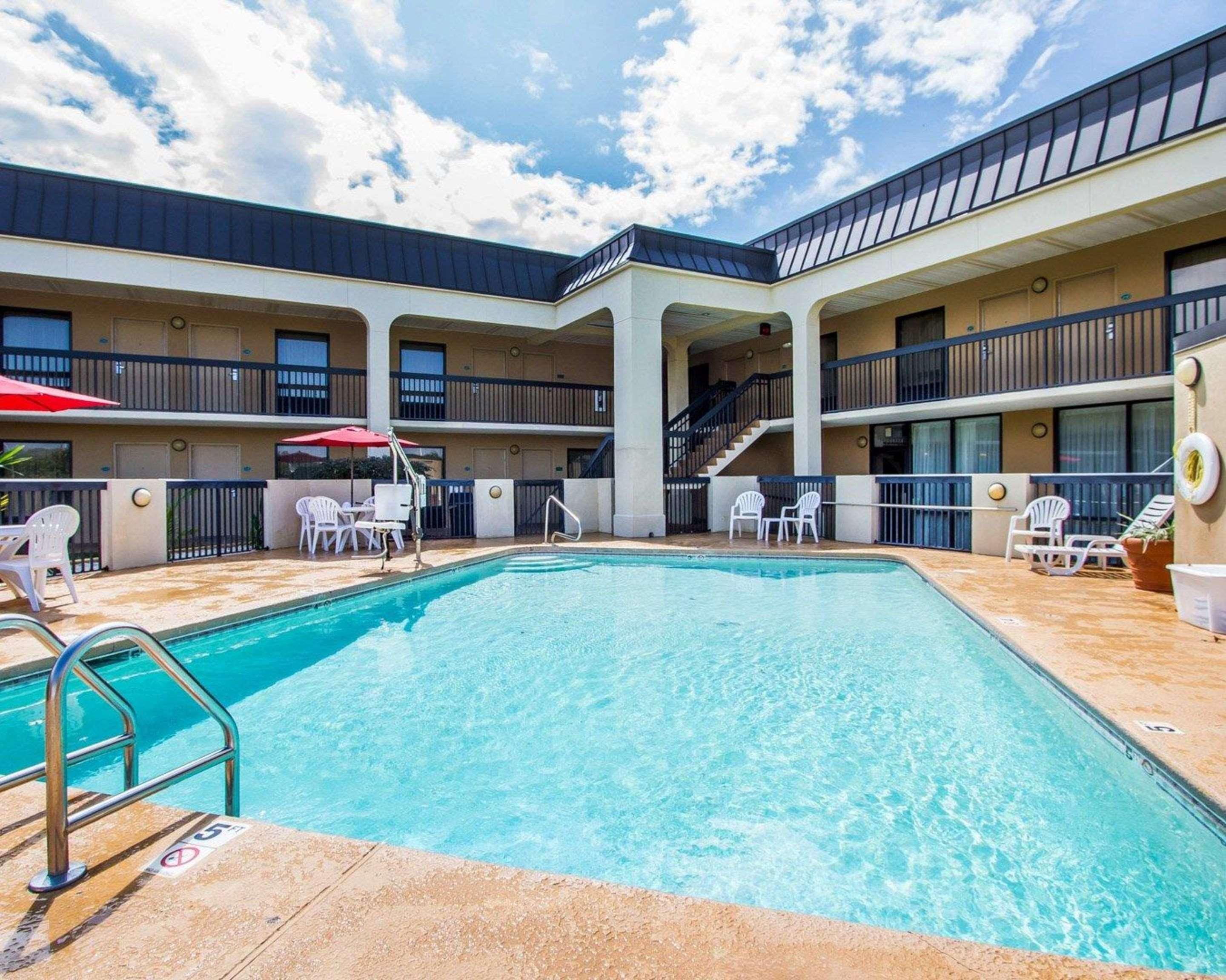Quality Inn Foley Esterno foto