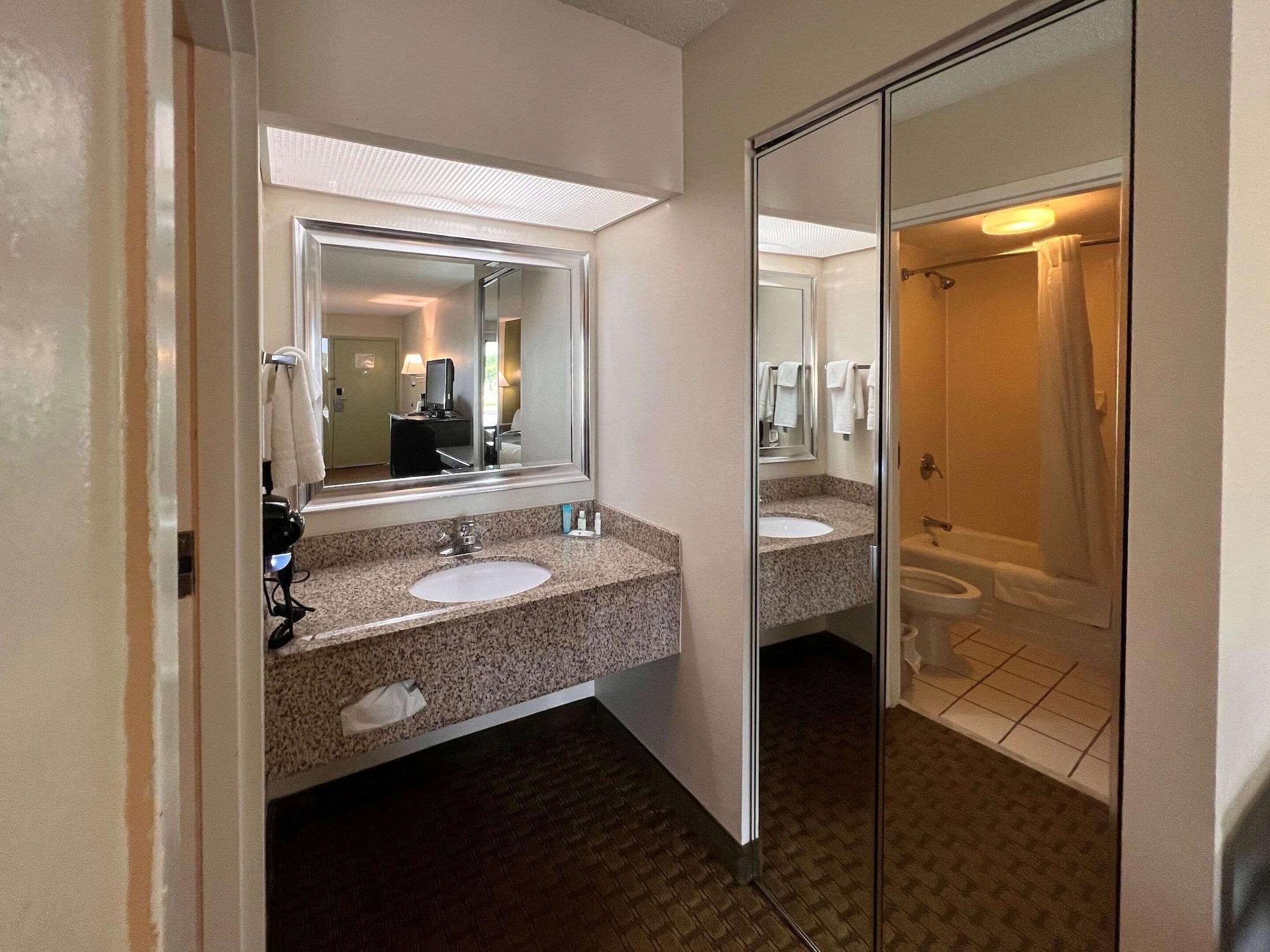 Quality Inn Foley Esterno foto
